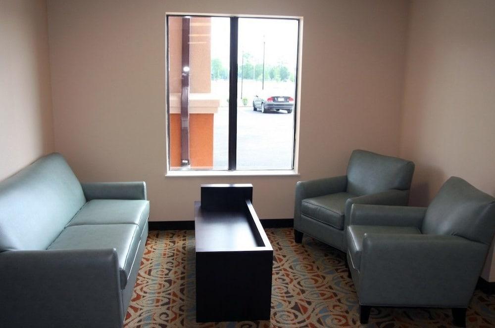 Super 8 By Wyndham Pennsville/Wilmington Exterior photo